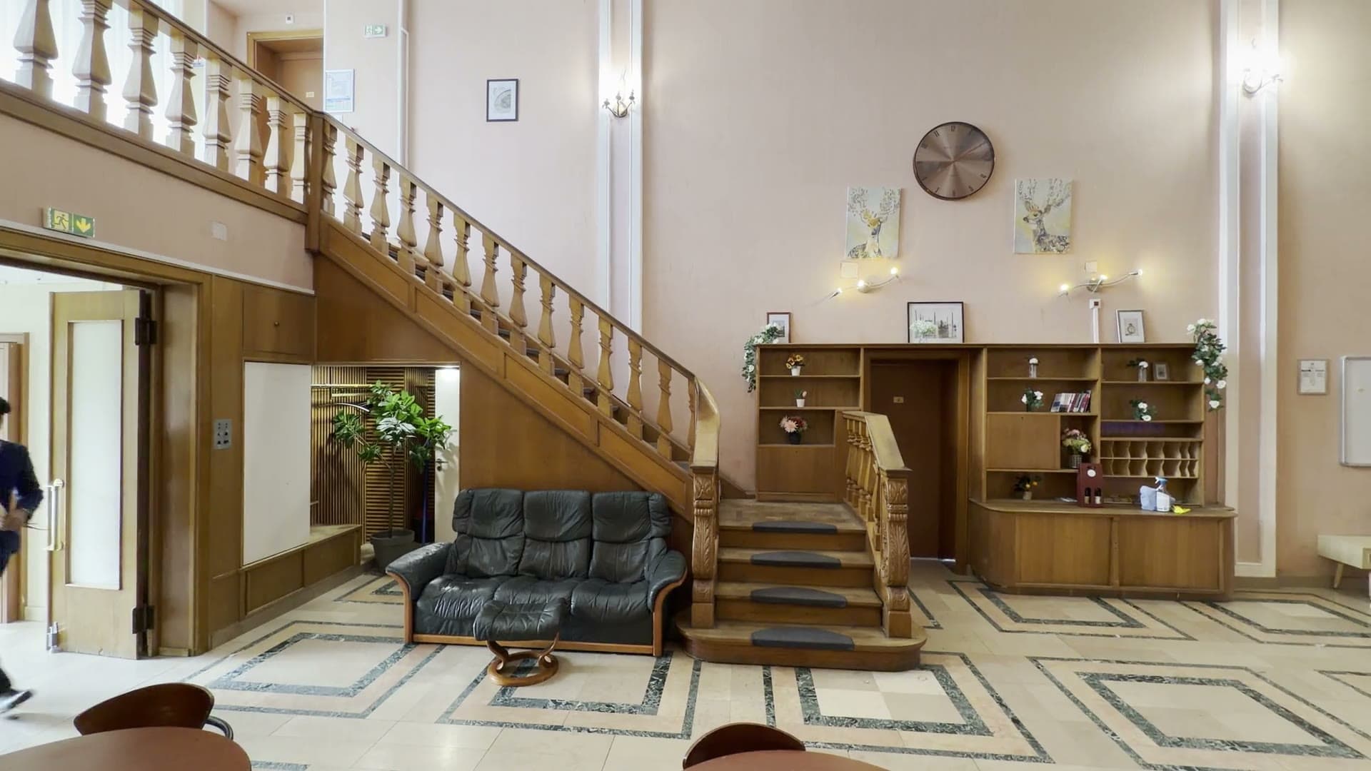 The grand hall — Grand Est · master house