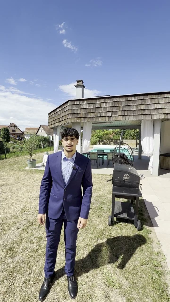 Pool house — Summer garden