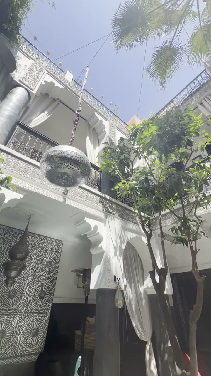 The gallery — Marrakech · upper floor and zellige