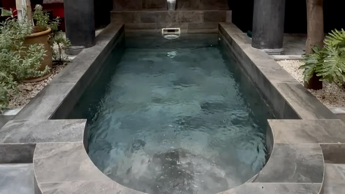 Le bassin du Riad O'Zeen, Médina de Marrakech